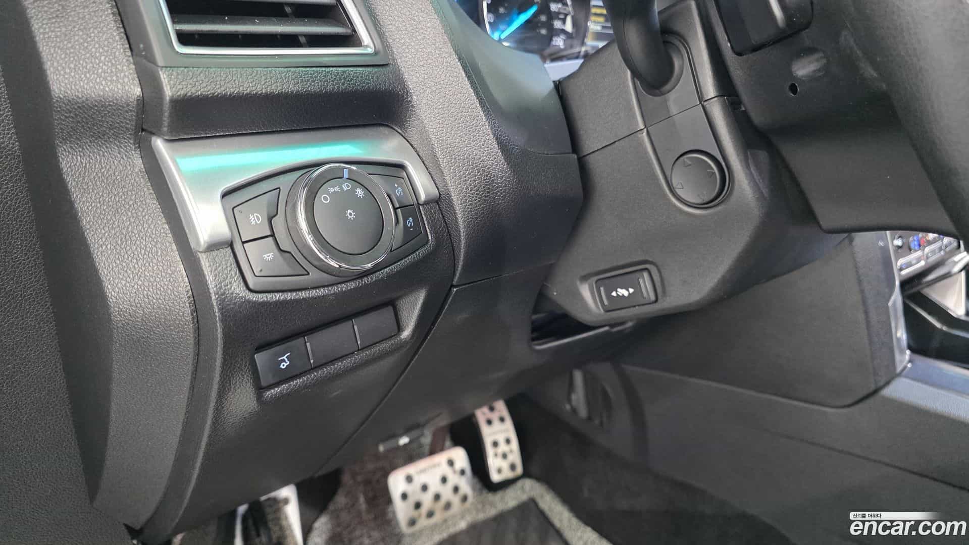 Explorer Ford 2017.0-OPTION-020