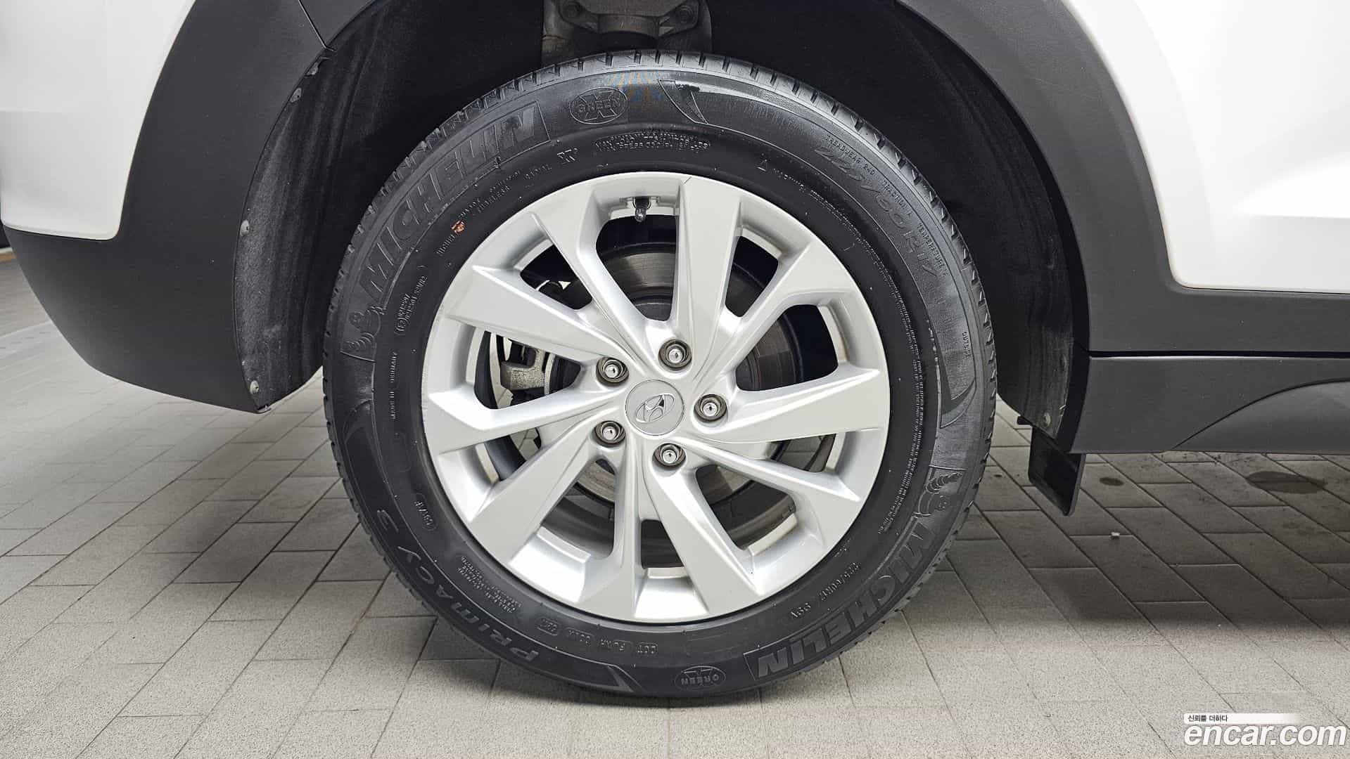 Tucson Hyundai 2019.11-OUTER-005