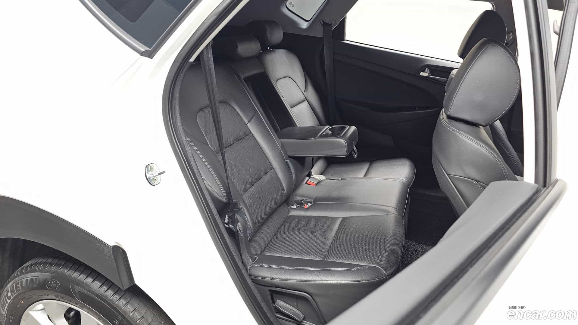 Tucson Hyundai 2019.11-OPTION-015