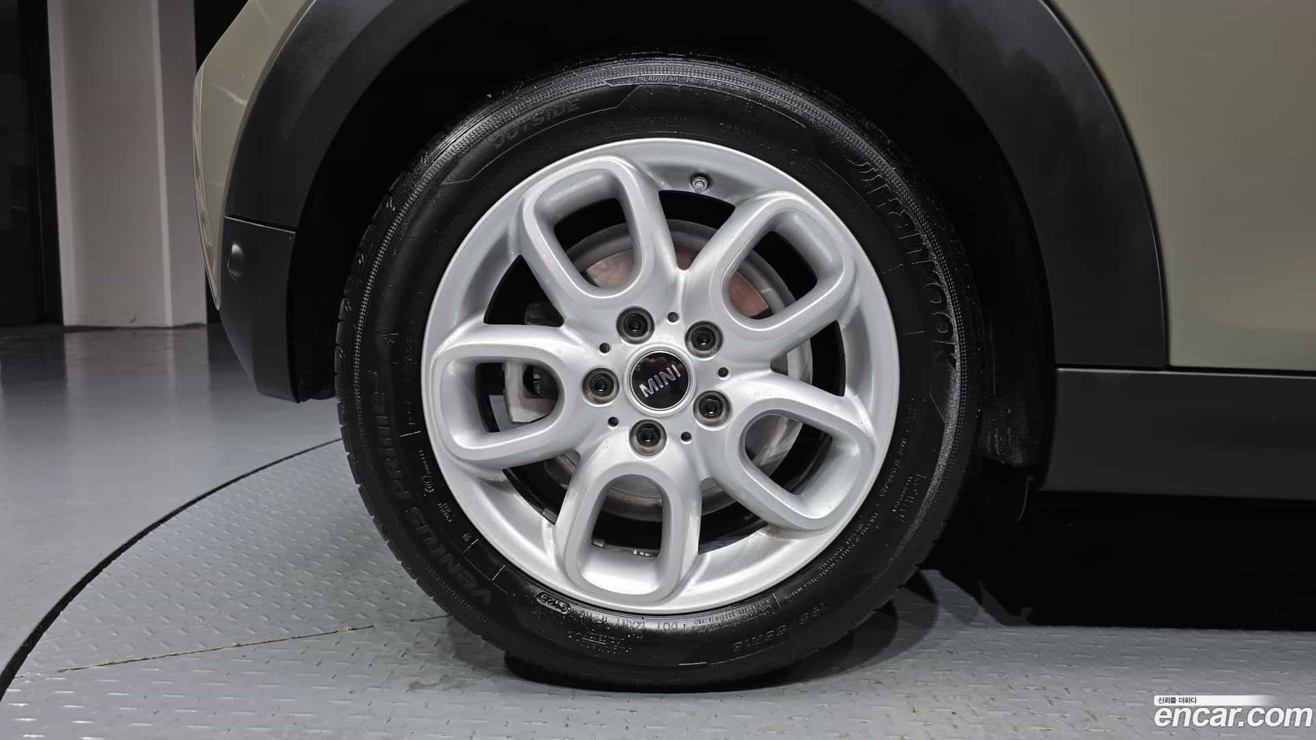 Cooper Mini 2020.8-OUTER-005