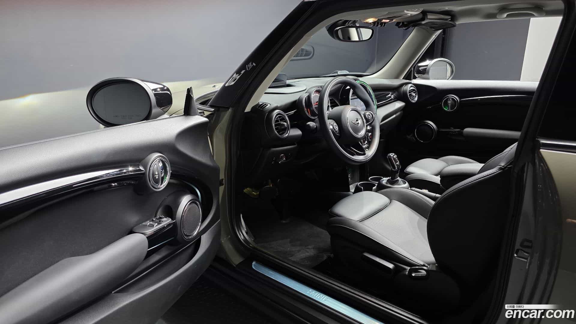 Cooper Mini 2020.8-INNER-010