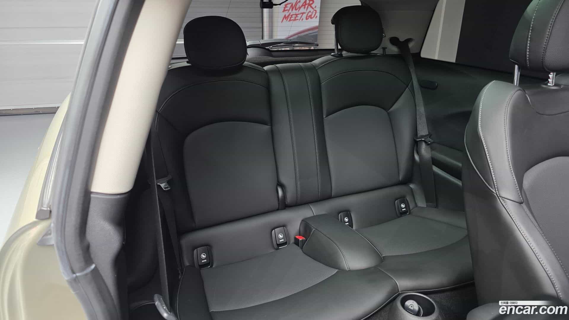 Cooper Mini 2020.8-OPTION-015