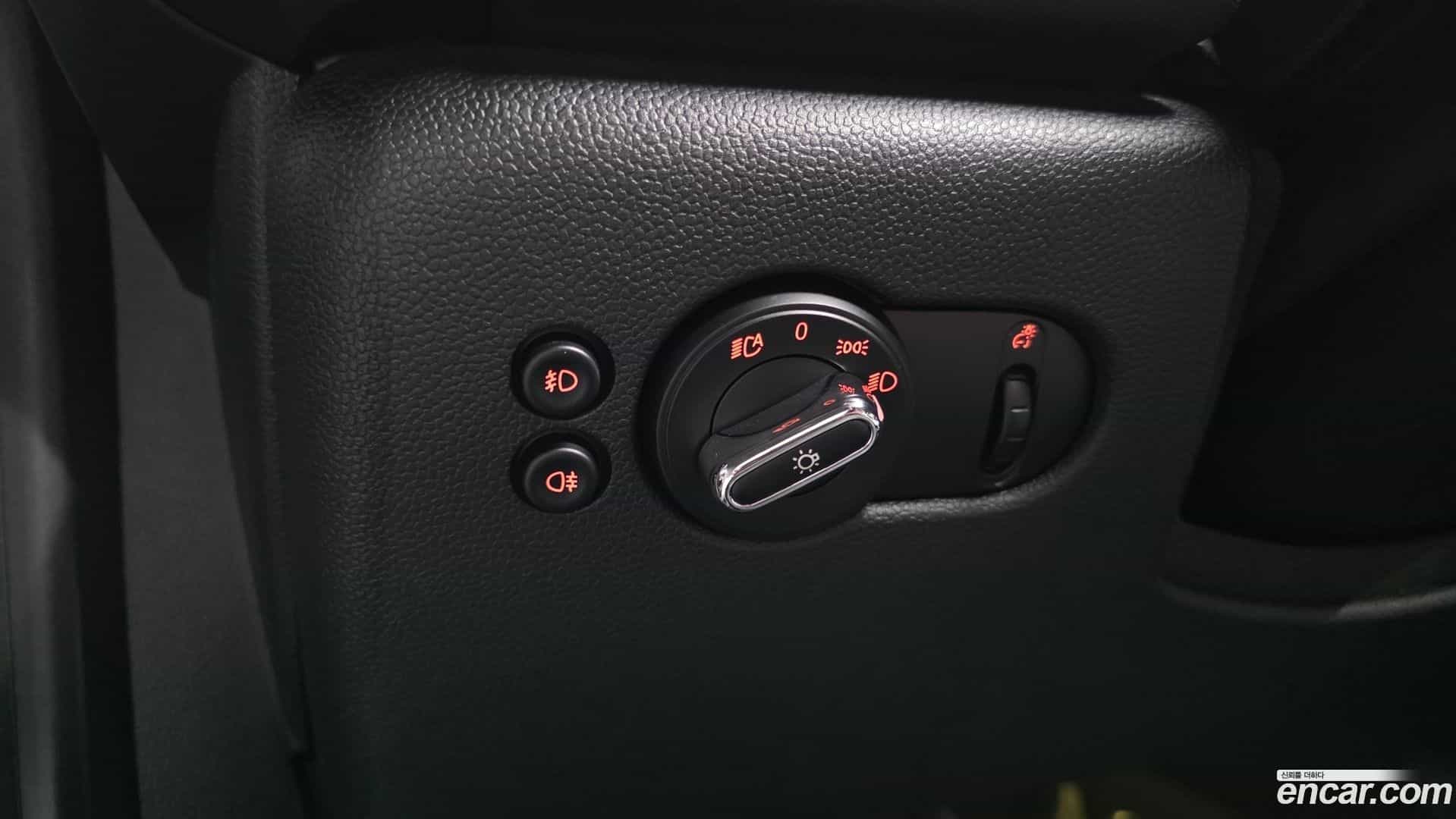 Cooper Mini 2020.8-OPTION-019