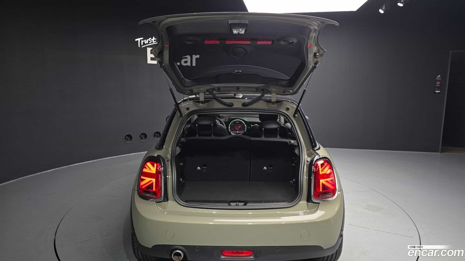 Cooper Mini 2020.8-OPTION-024