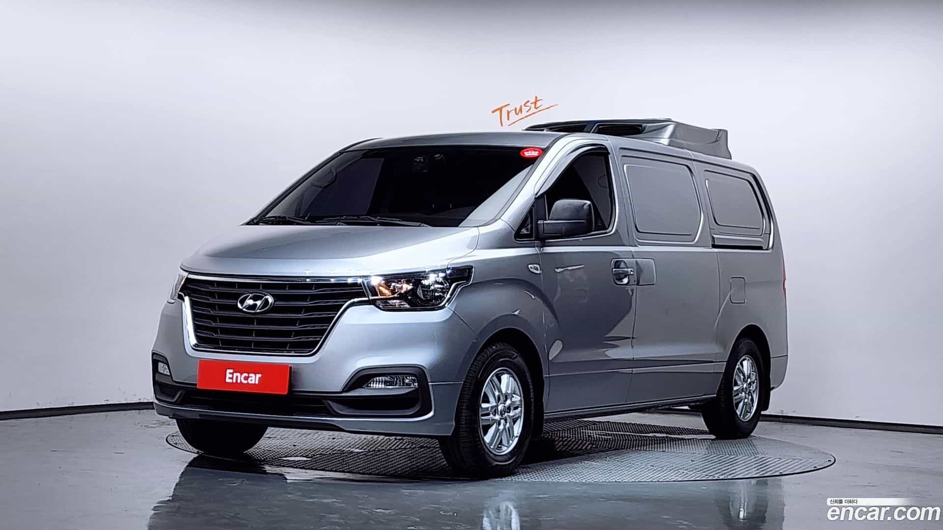 Starex Hyundai 2018.10-OUTER-001