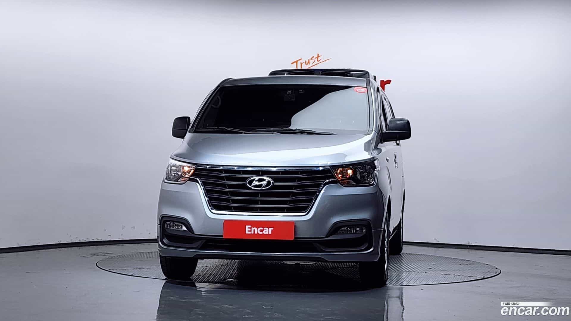 Starex Hyundai 2018.10-OUTER-003
