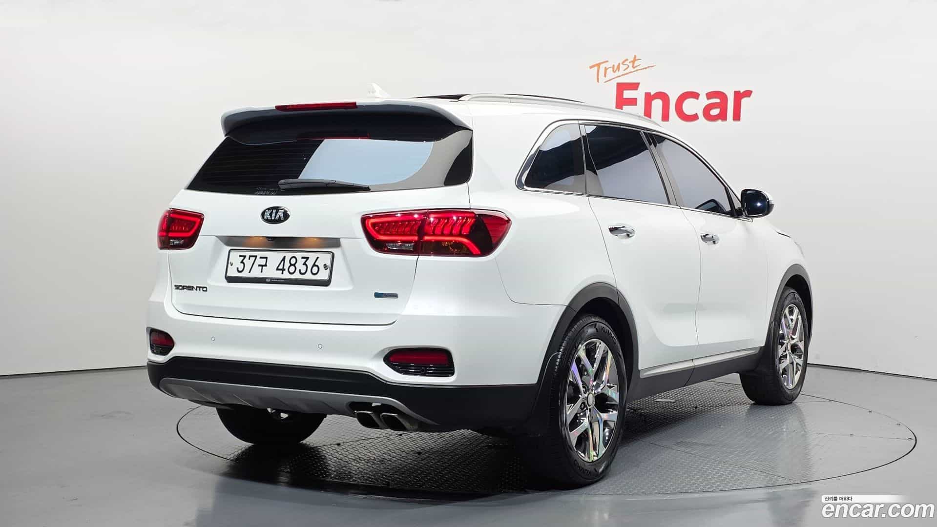 Sorento Kia 2019.6-OUTER-002