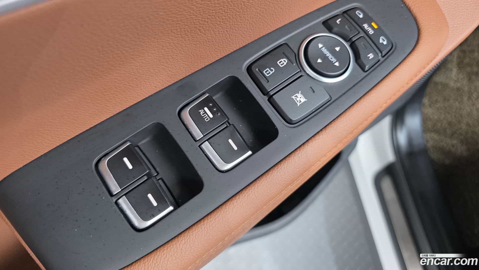 Sorento Kia 2019.6-OPTION-017