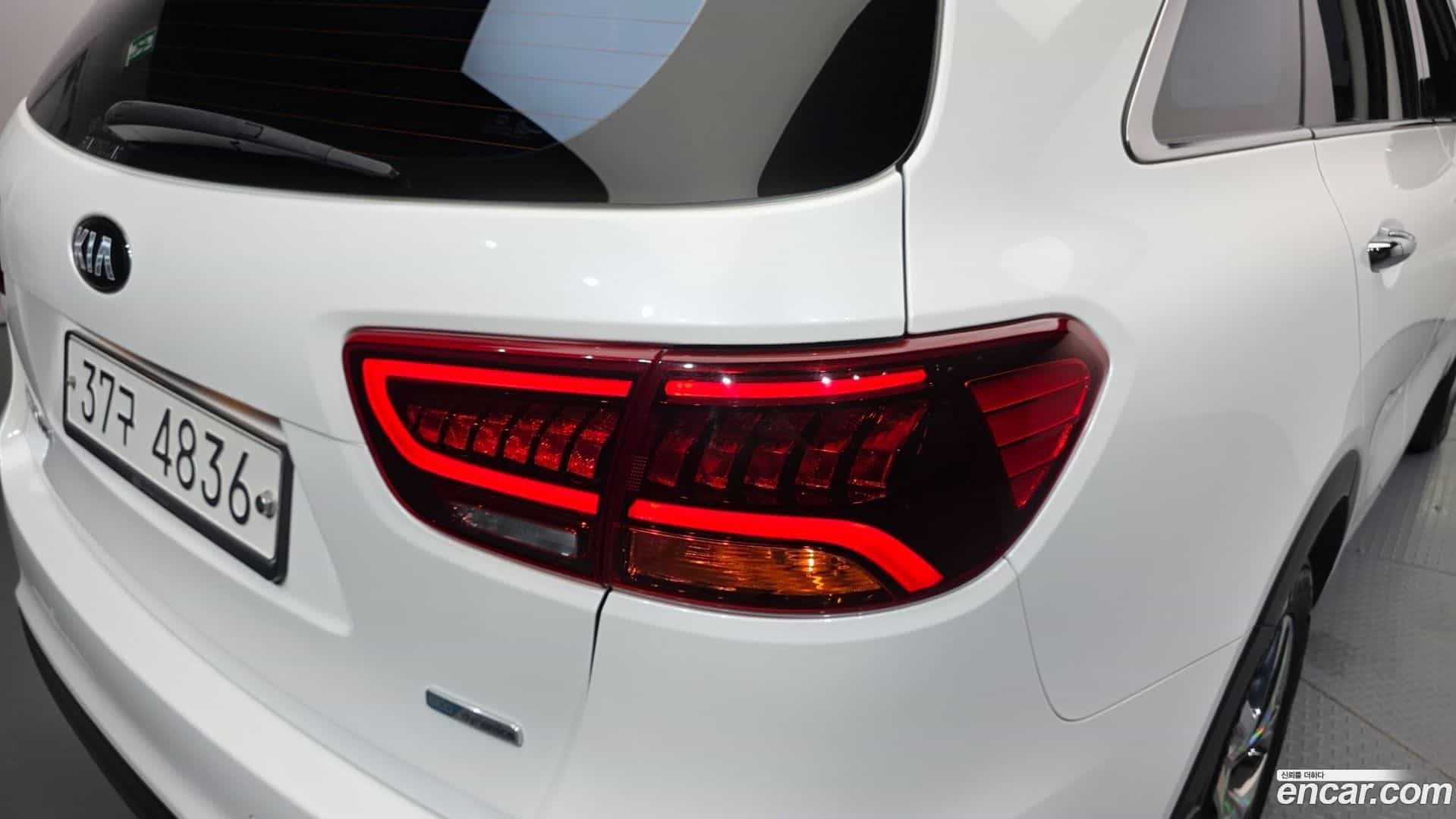 Sorento Kia 2019.6-OUTER-033