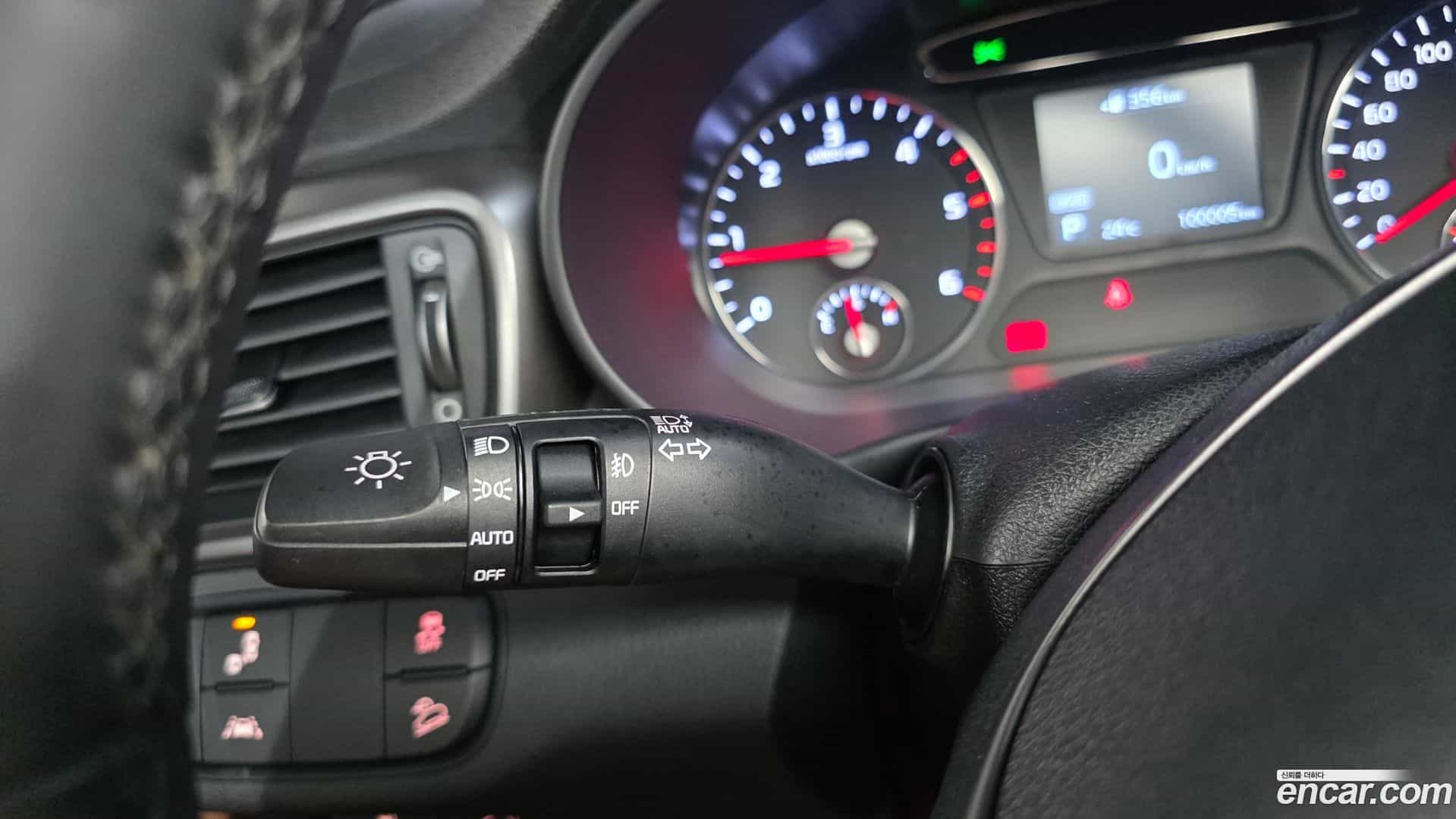 Sorento Kia 2019.6-OPTION-044