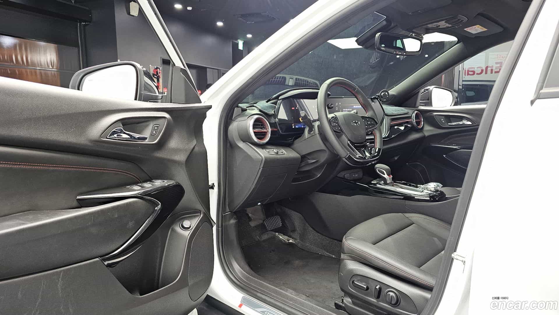 Trax Chevrolet 2024.9-INNER-010