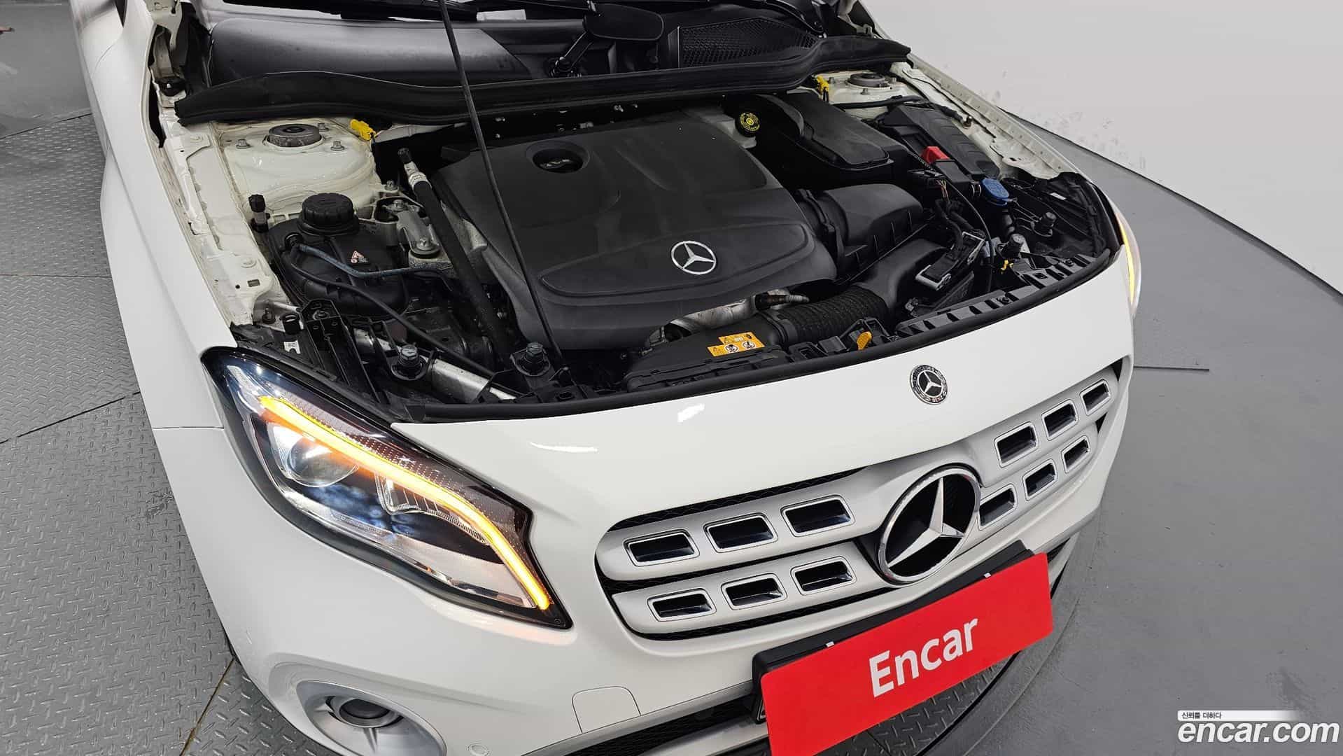 GLA-Class Mercedes-Benz 2019.4-OUTER-006