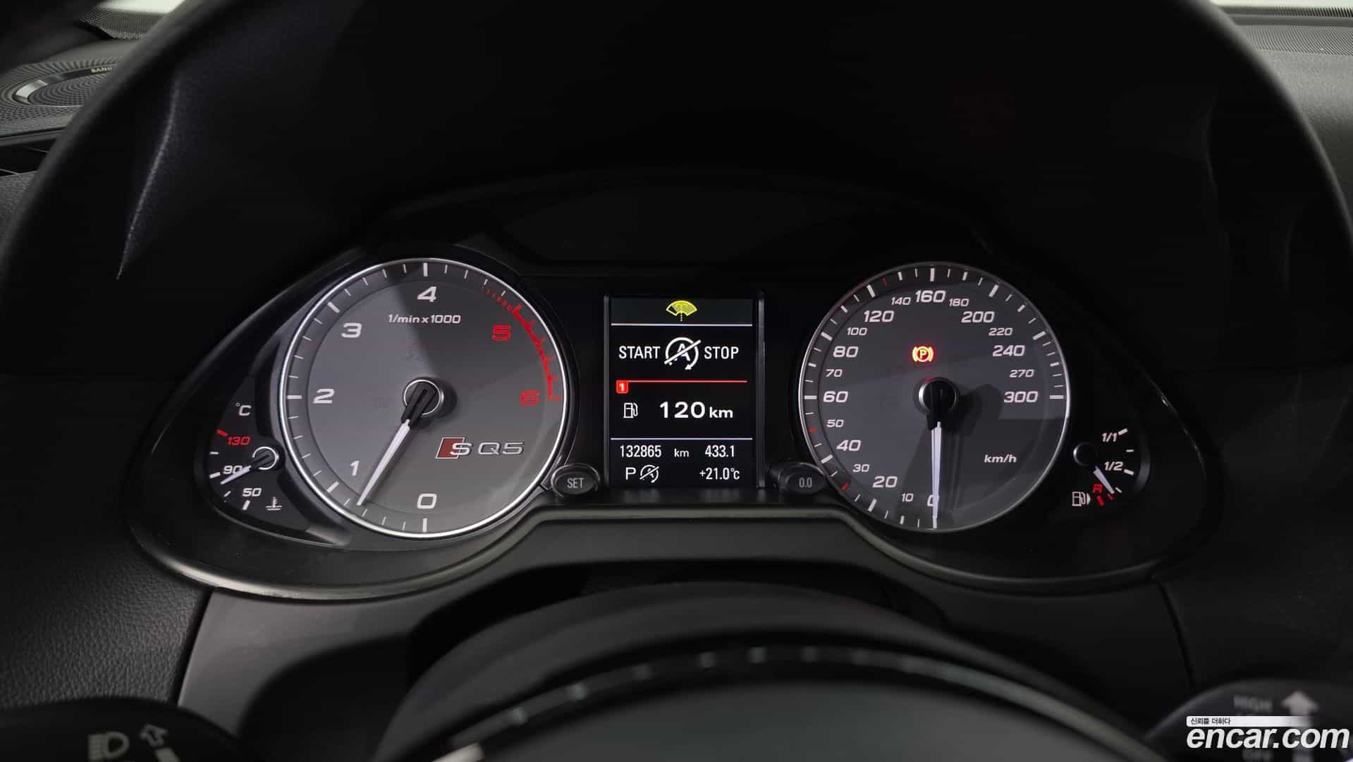 SQ5 Audi 2016.0-INNER-008