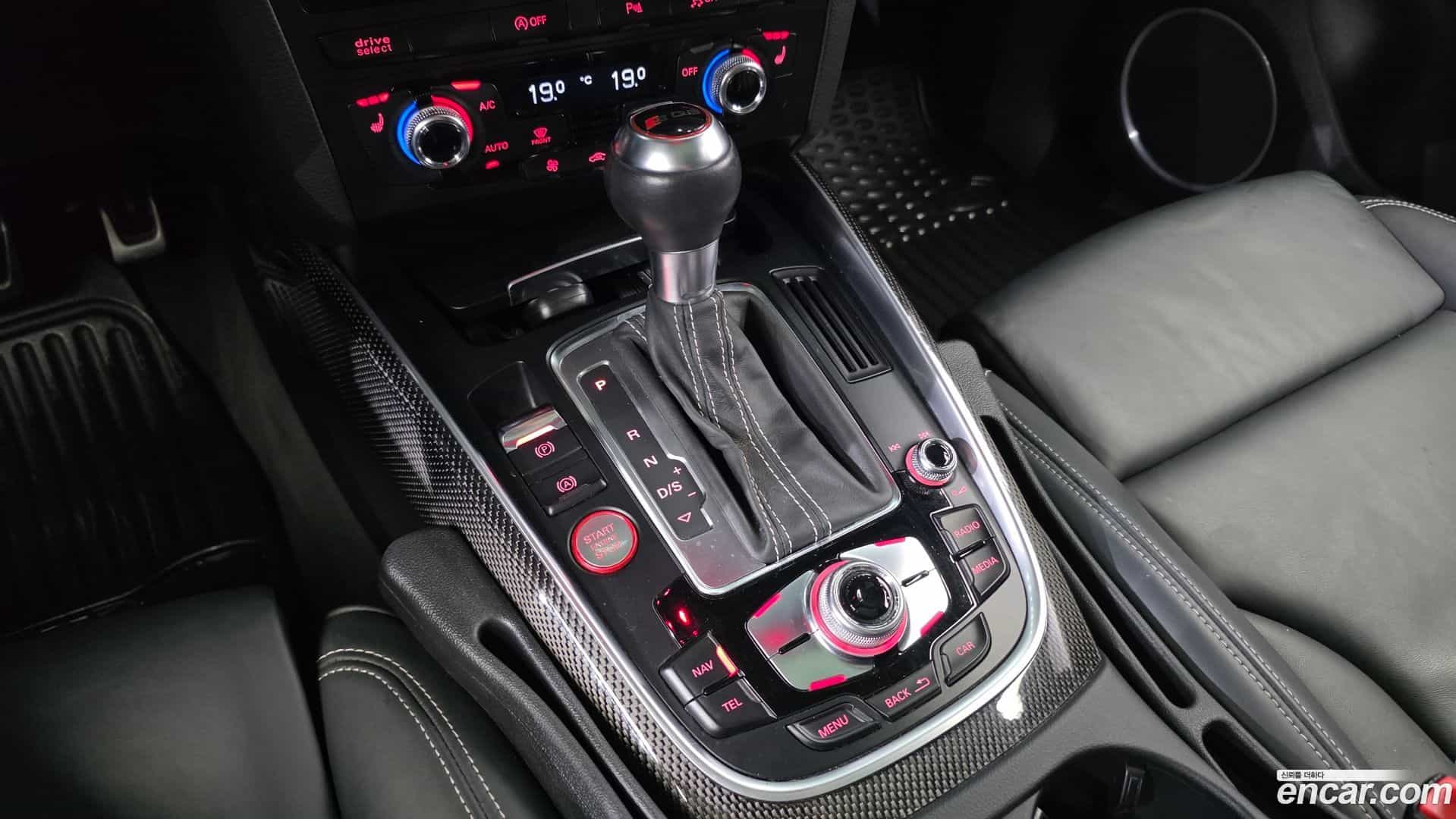 SQ5 Audi 2016.0-INNER-009