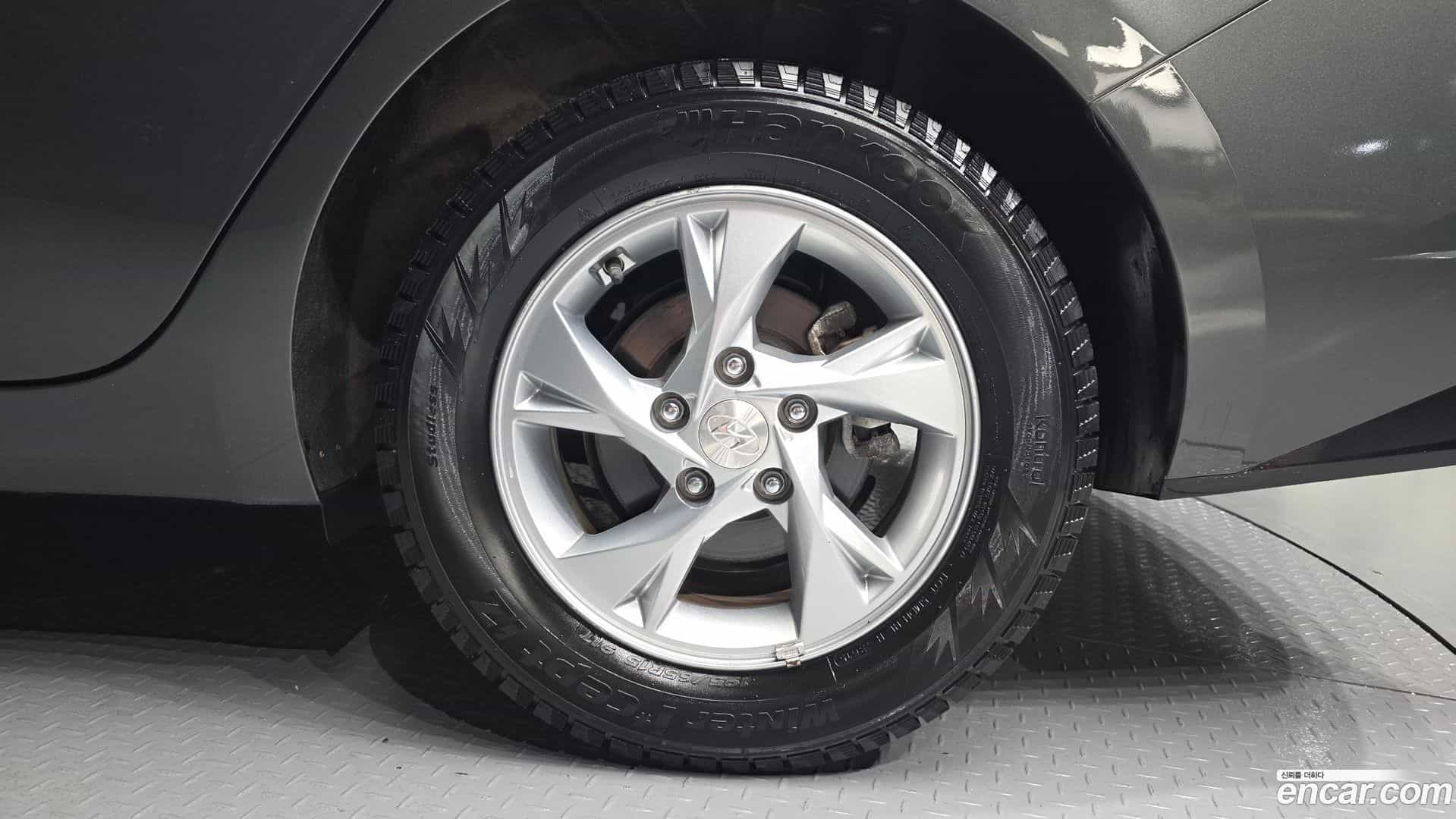 AVANTE Hyundai 2020.7-OUTER-005