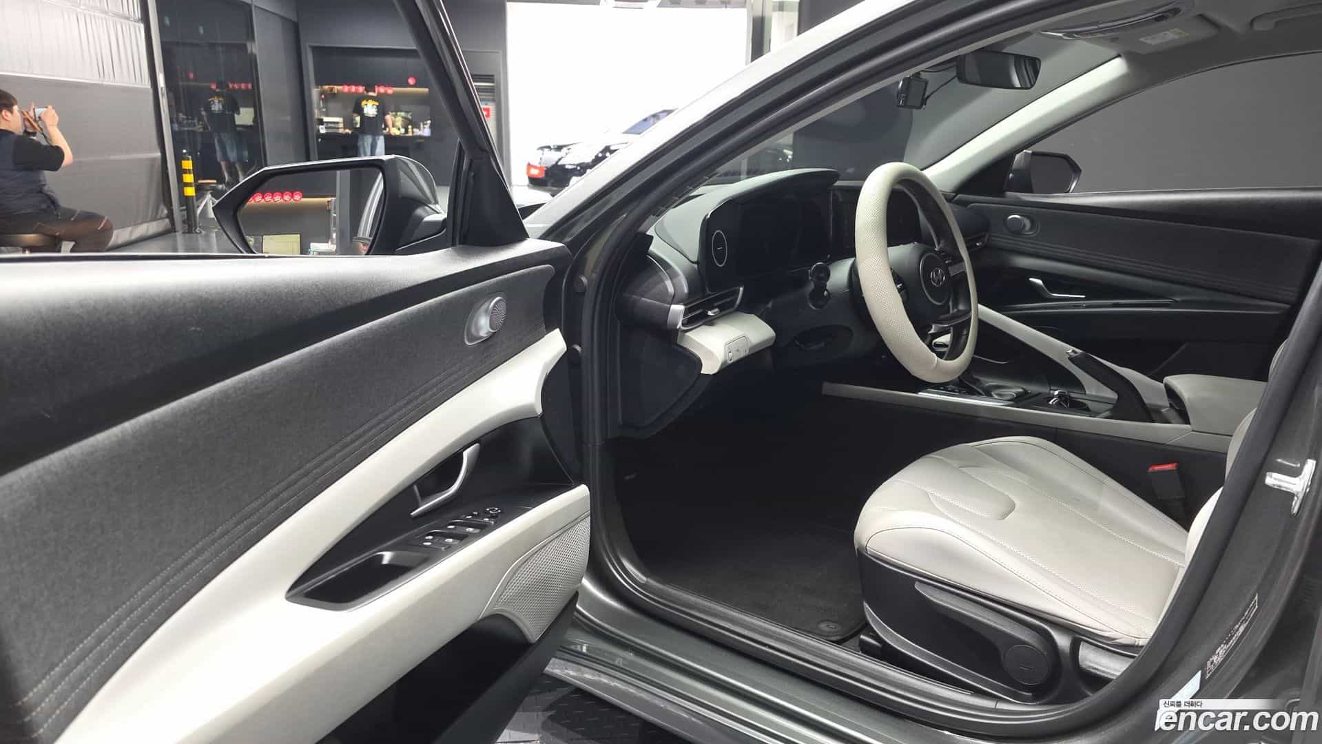 AVANTE Hyundai 2020.7-INNER-010