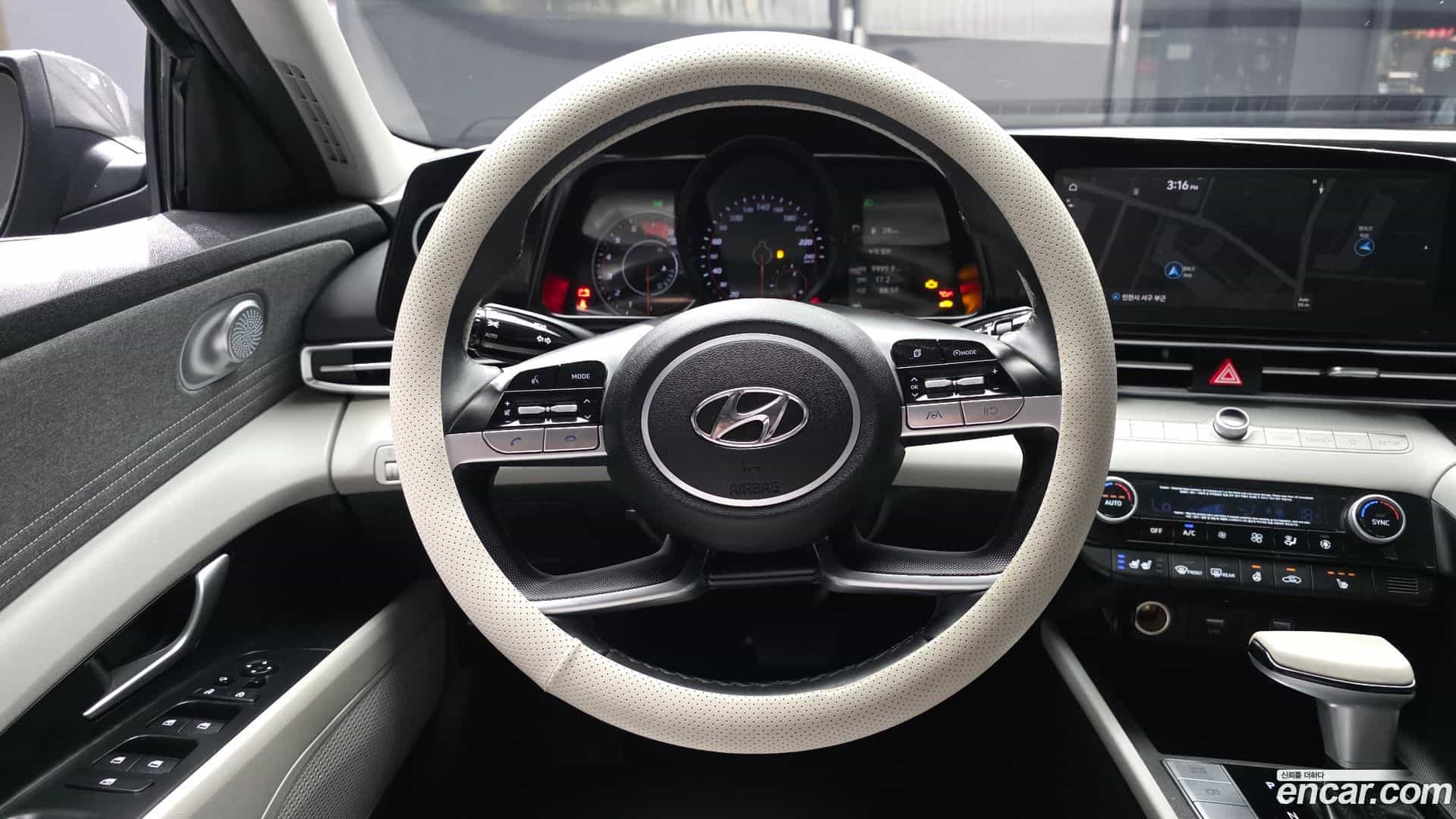AVANTE Hyundai 2020.7-OPTION-017