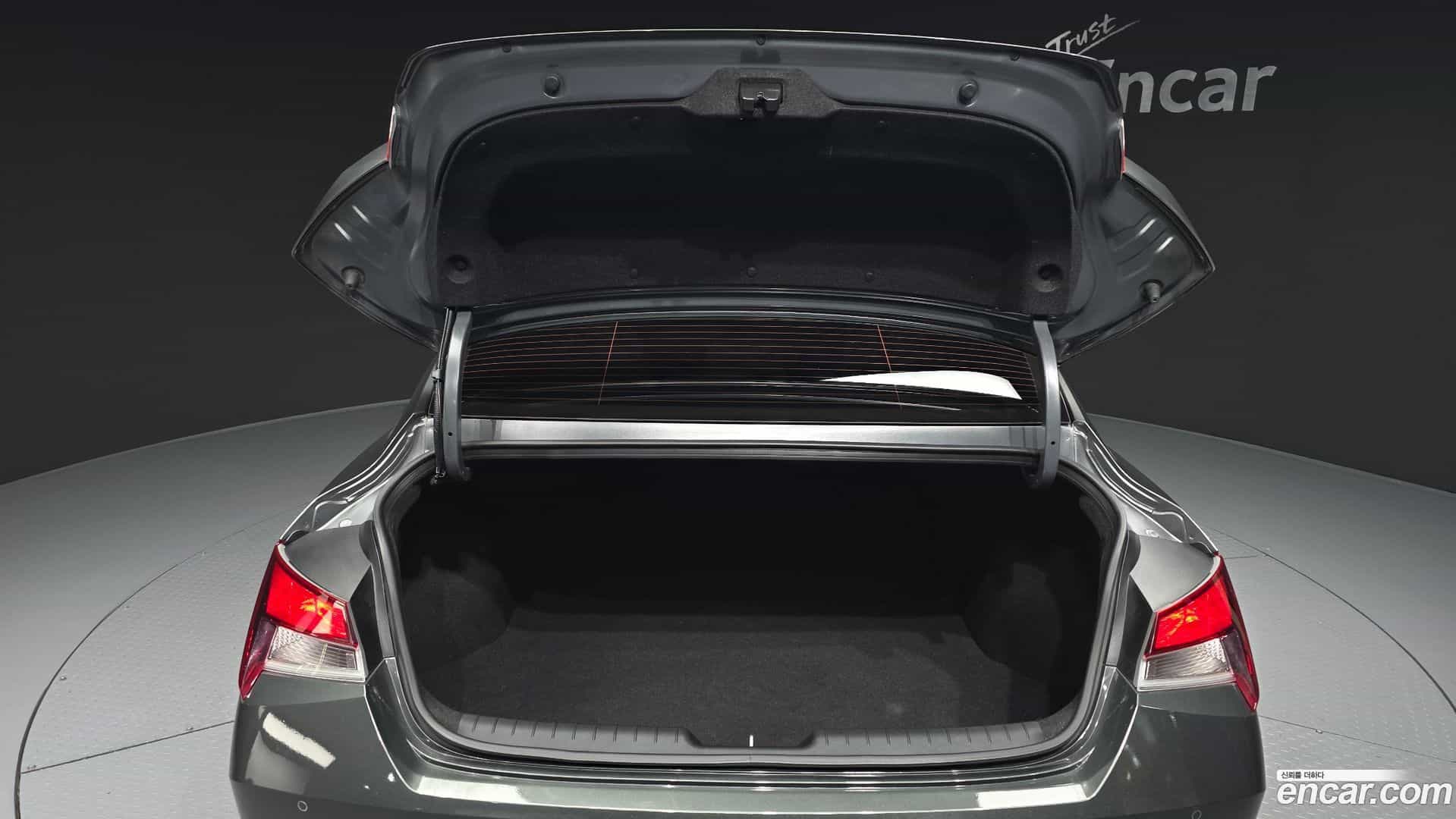 AVANTE Hyundai 2020.7-OPTION-024