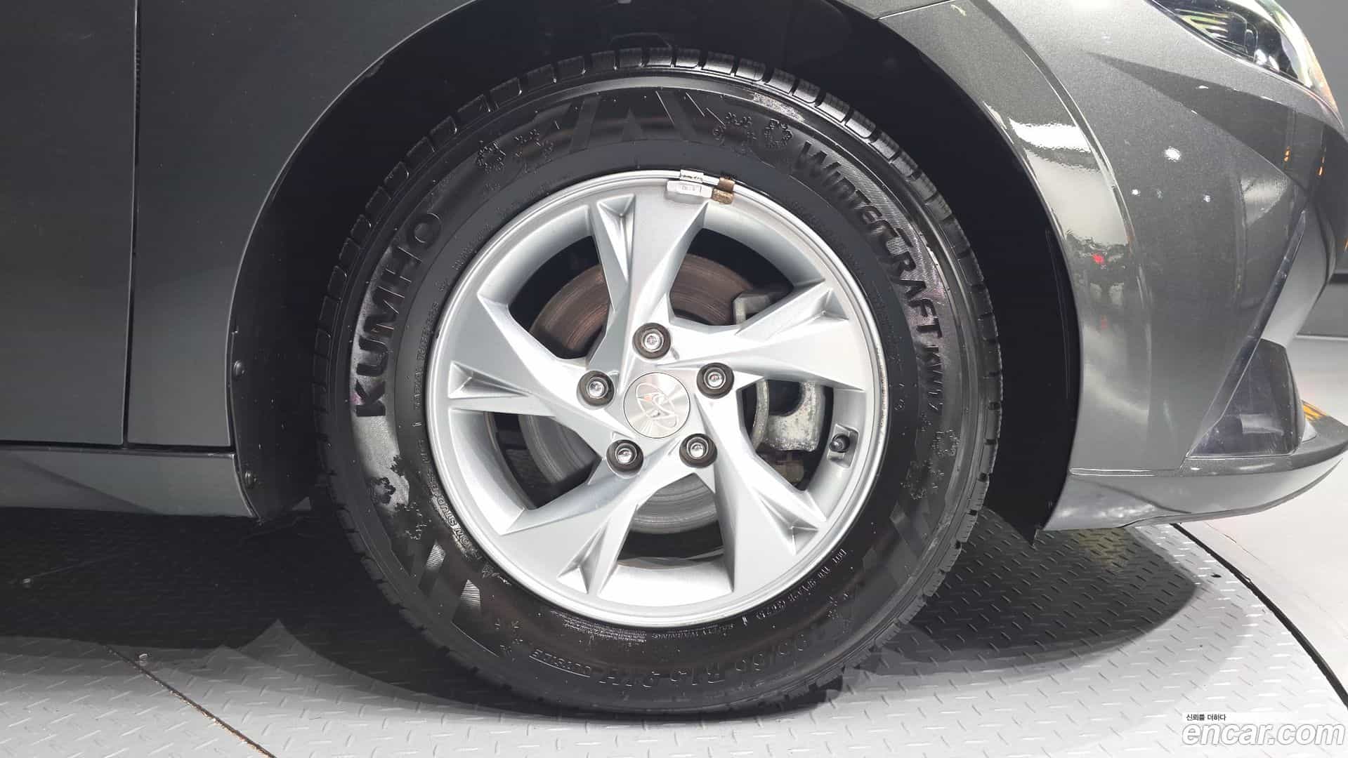 AVANTE Hyundai 2020.7-OUTER-031