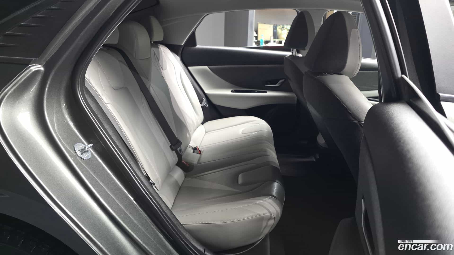 AVANTE Hyundai 2020.7-INNER-036