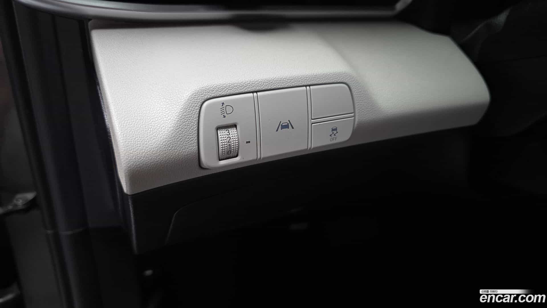 AVANTE Hyundai 2020.7-OPTION-040