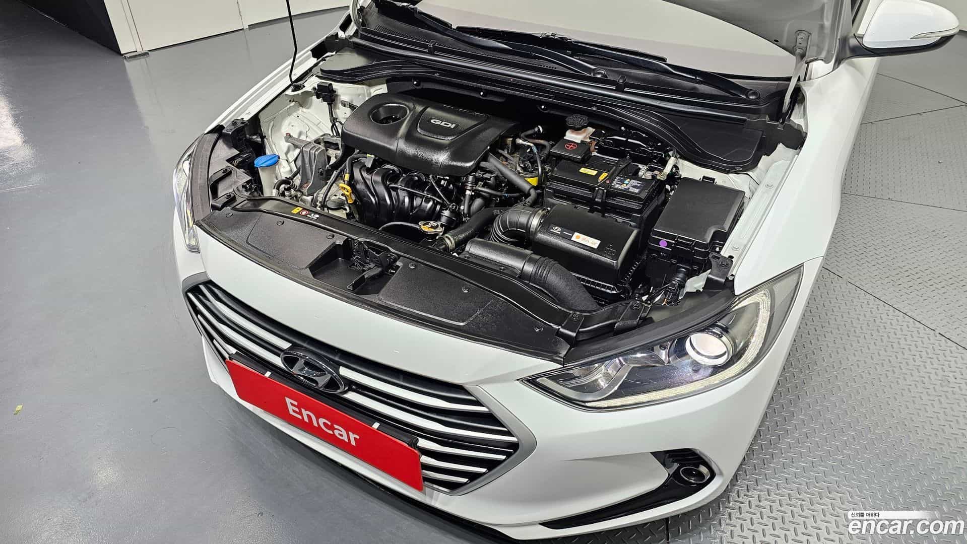 AVANTE Hyundai 2016.4-OUTER-006