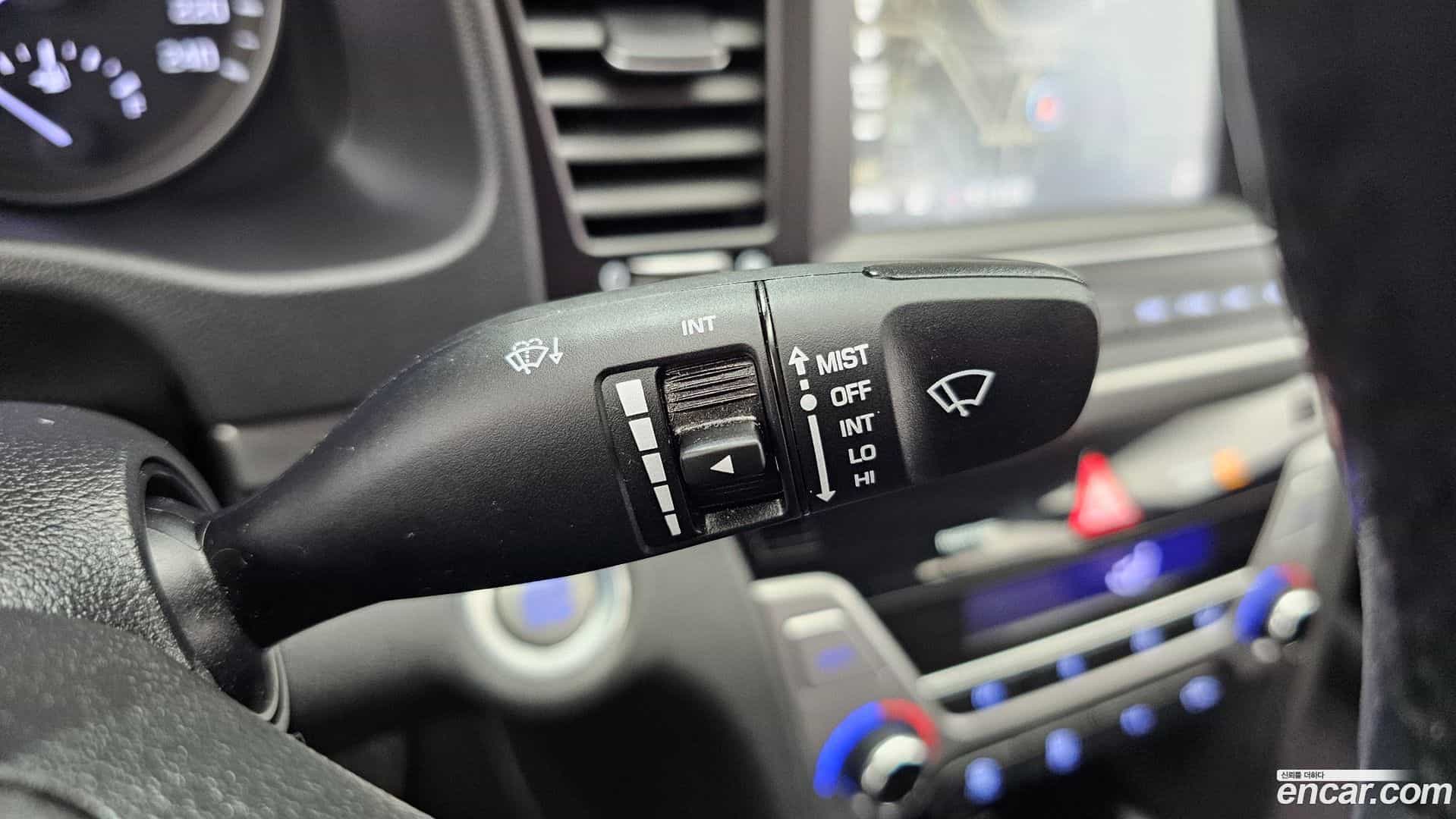 AVANTE Hyundai 2016.4-OPTION-023