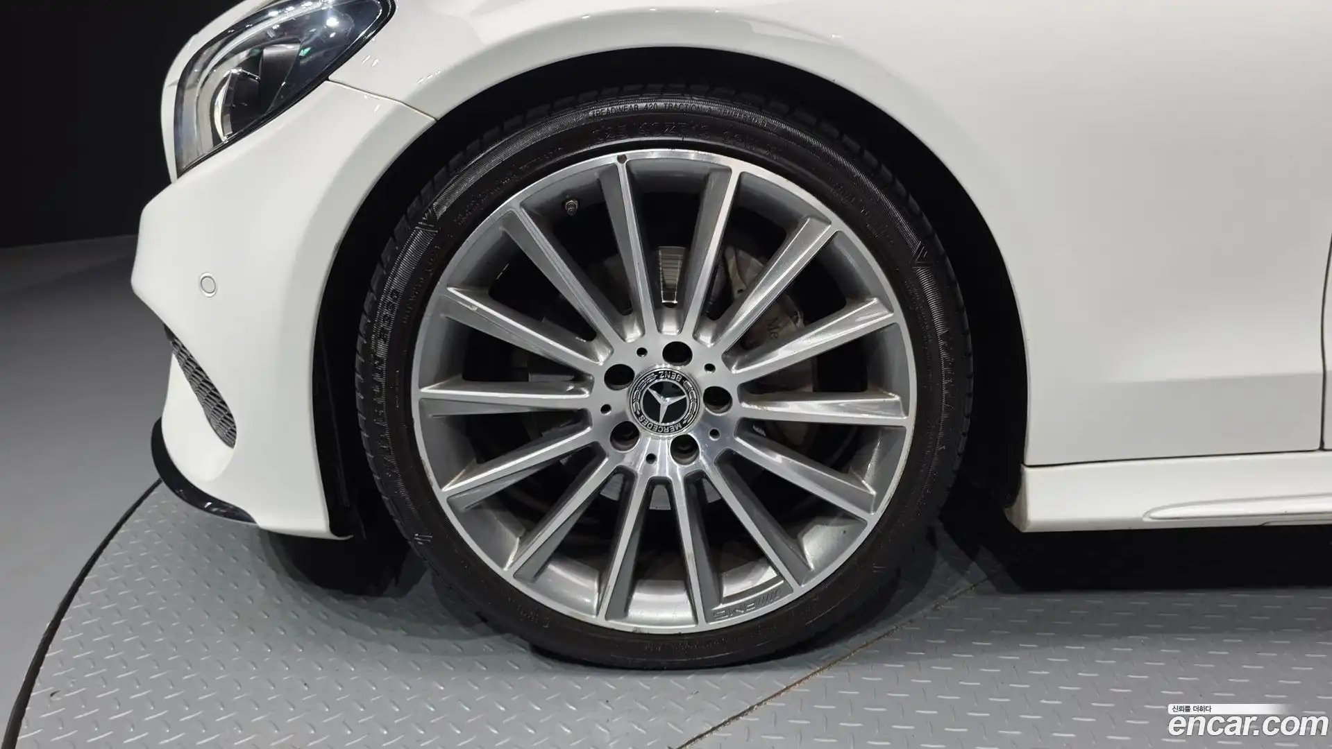 C-Class Mercedes-Benz 2017.2-OUTER-005