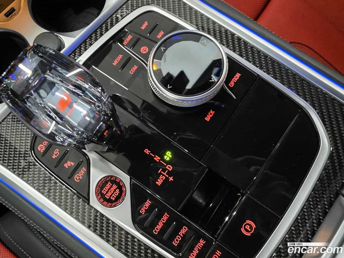 8-Series BMW 2025.2-INNER-009