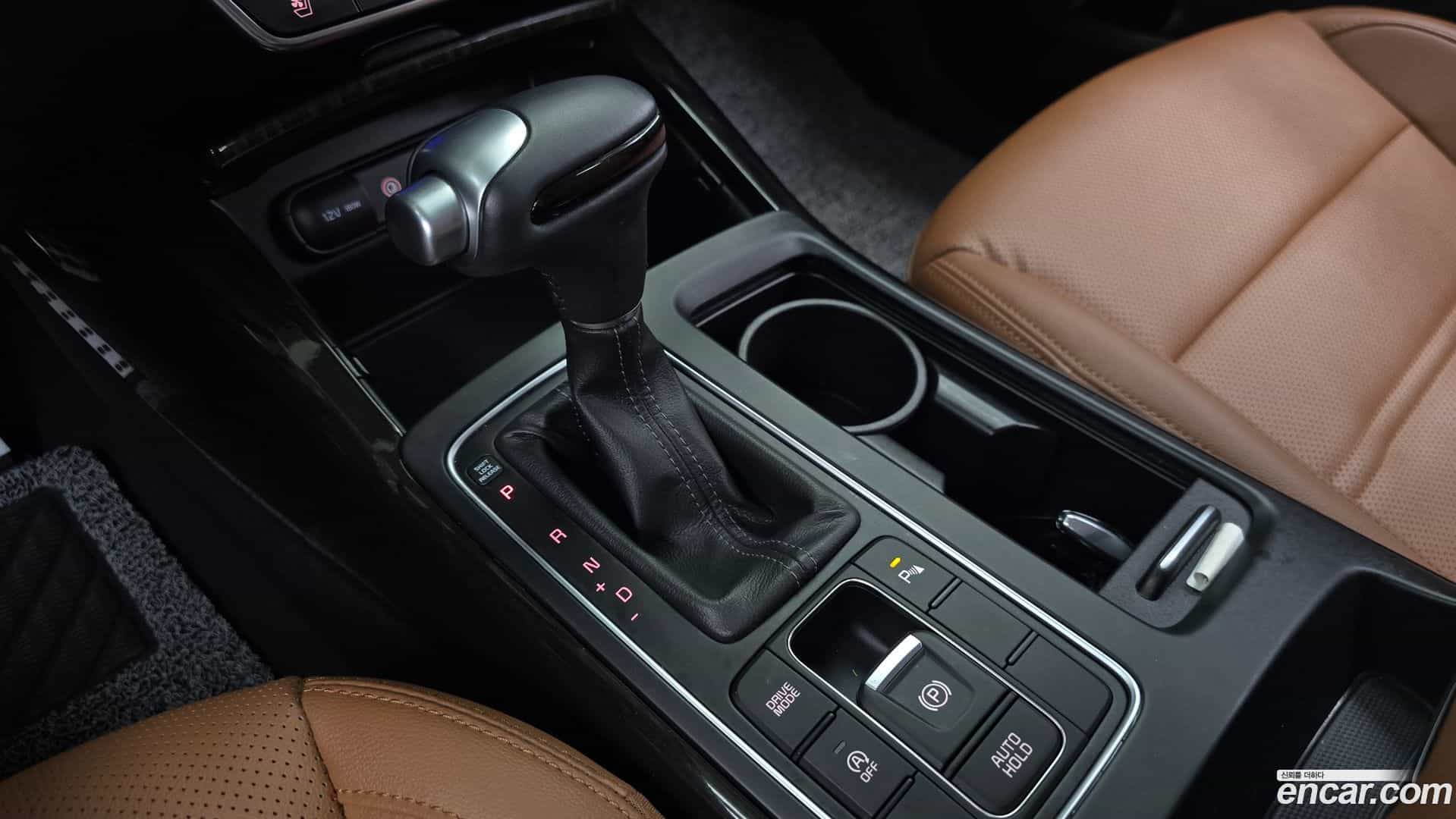 Sorento Kia 2019.2-INNER-009