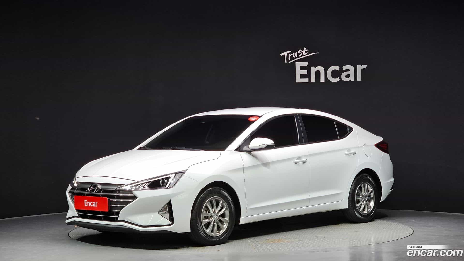 AVANTE Hyundai 2019.5-OUTER-001