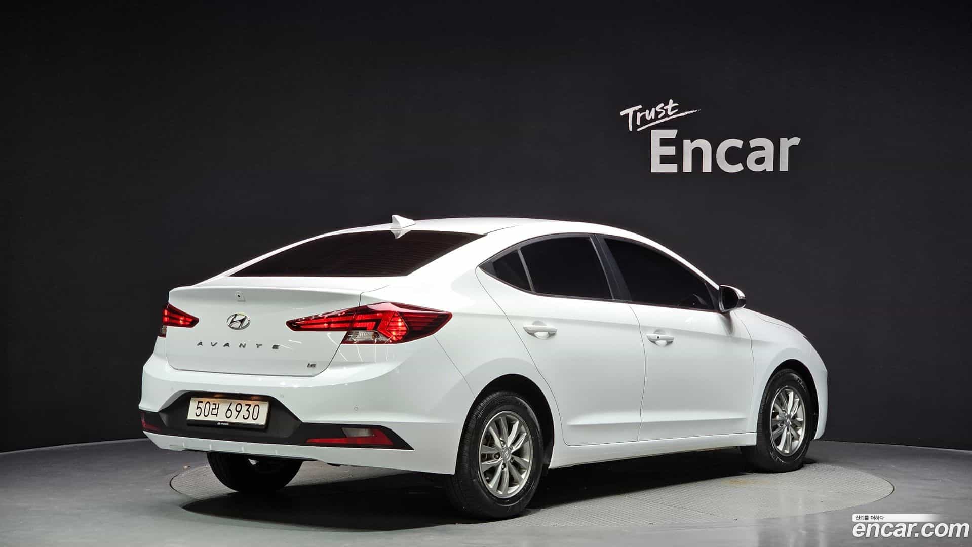 AVANTE Hyundai 2019.5-OUTER-002