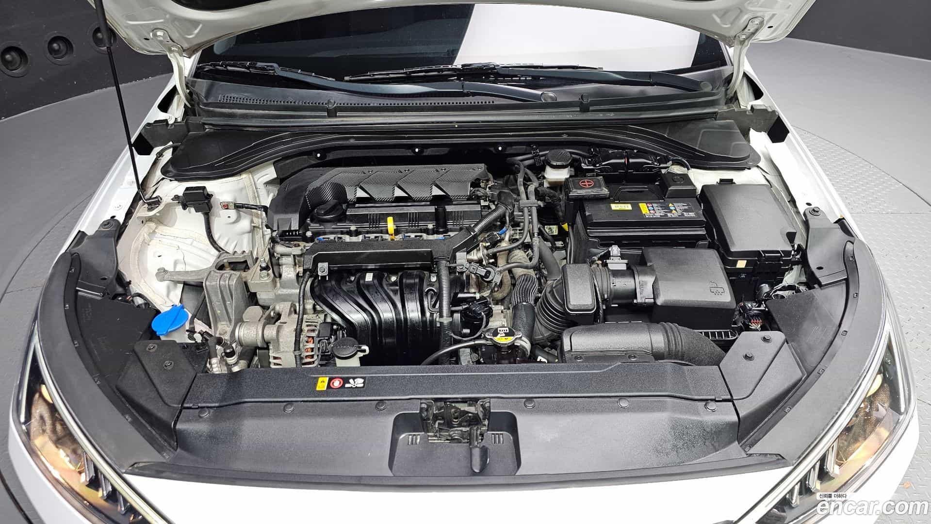 AVANTE Hyundai 2019.5-OUTER-006
