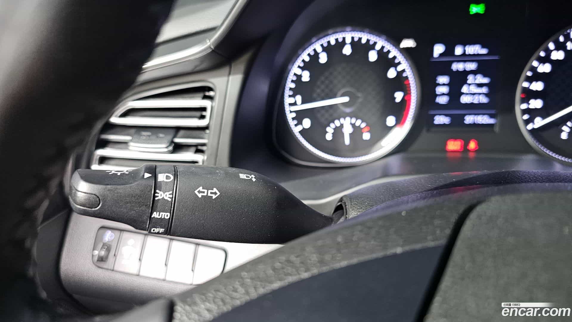 AVANTE Hyundai 2019.5-OPTION-019