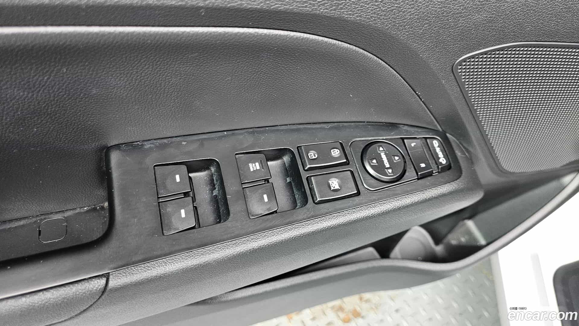 AVANTE Hyundai 2019.5-OPTION-021