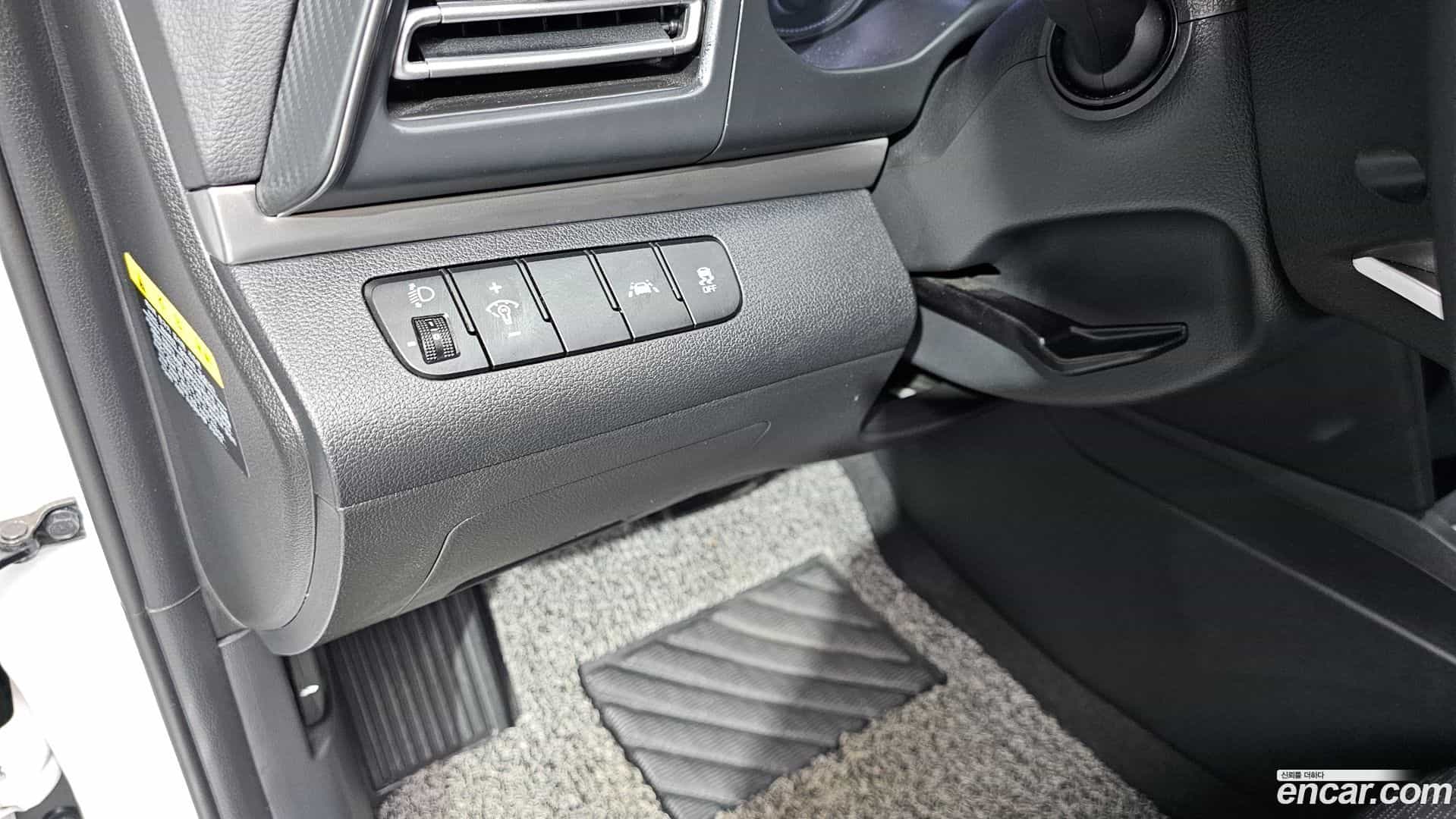 AVANTE Hyundai 2019.5-OPTION-023