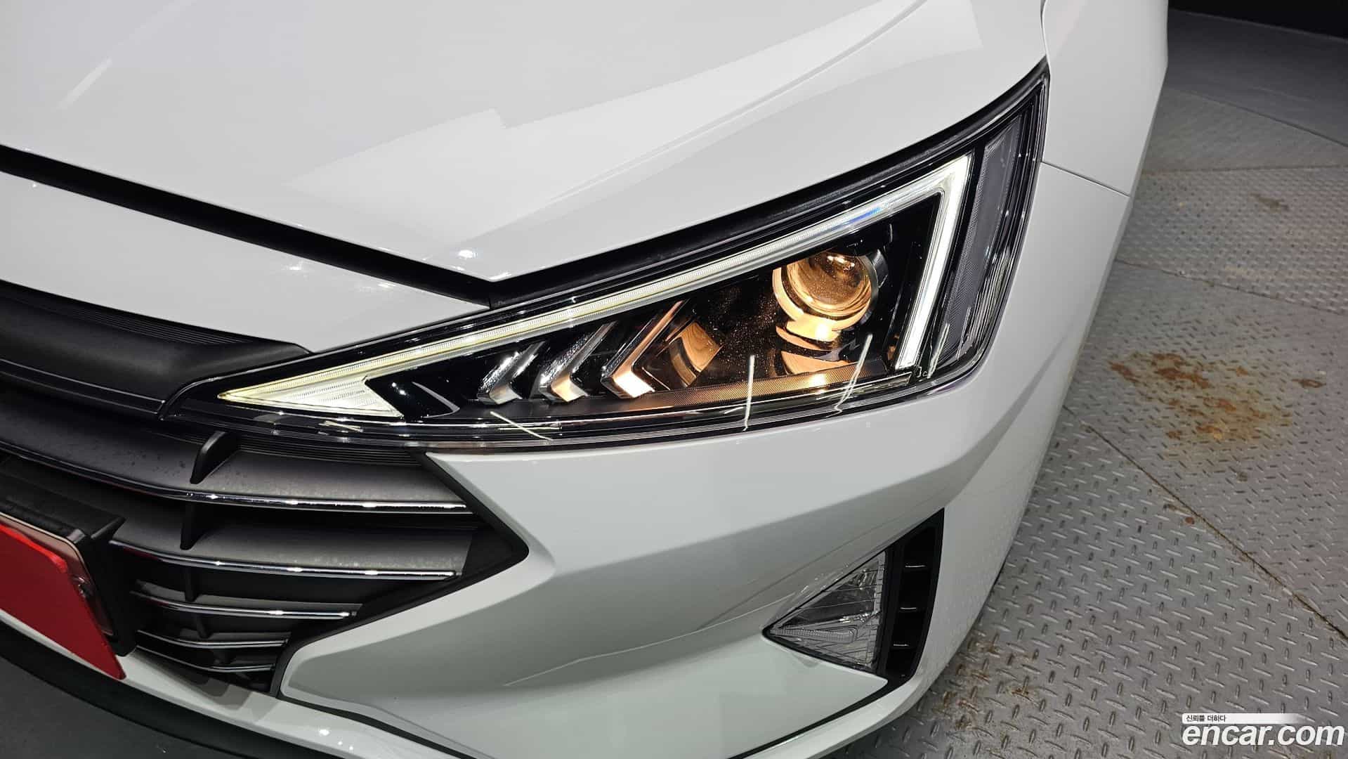 AVANTE Hyundai 2019.5-OUTER-032