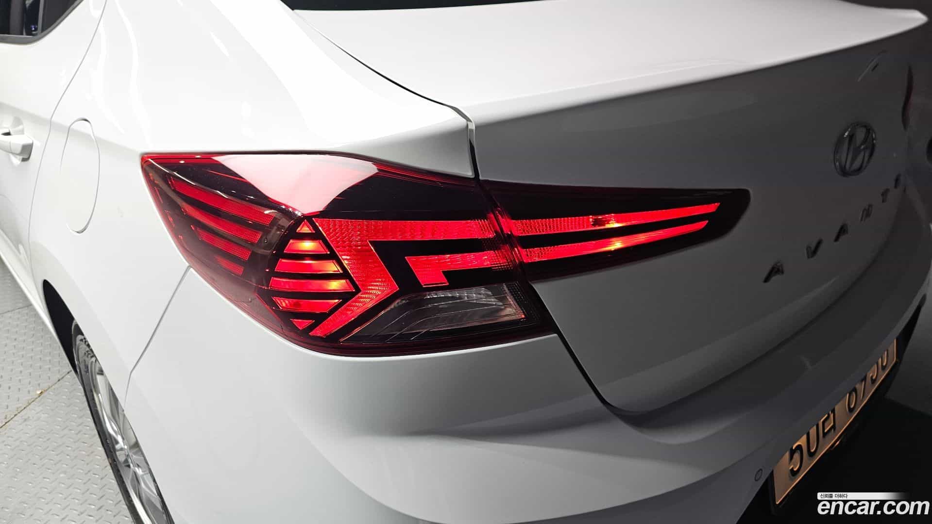 AVANTE Hyundai 2019.5-OUTER-033