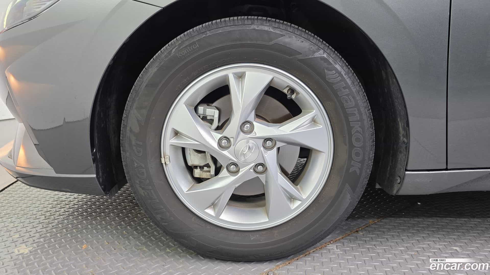 AVANTE Hyundai 2022.1-OUTER-005
