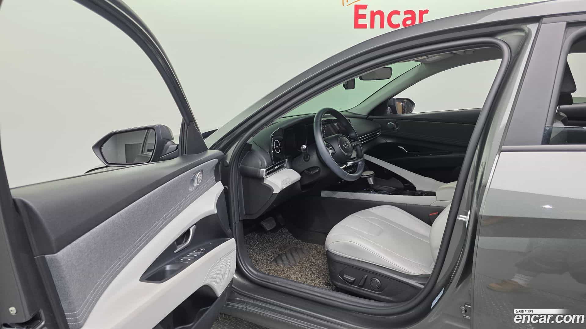 AVANTE Hyundai 2022.1-OPTION-015