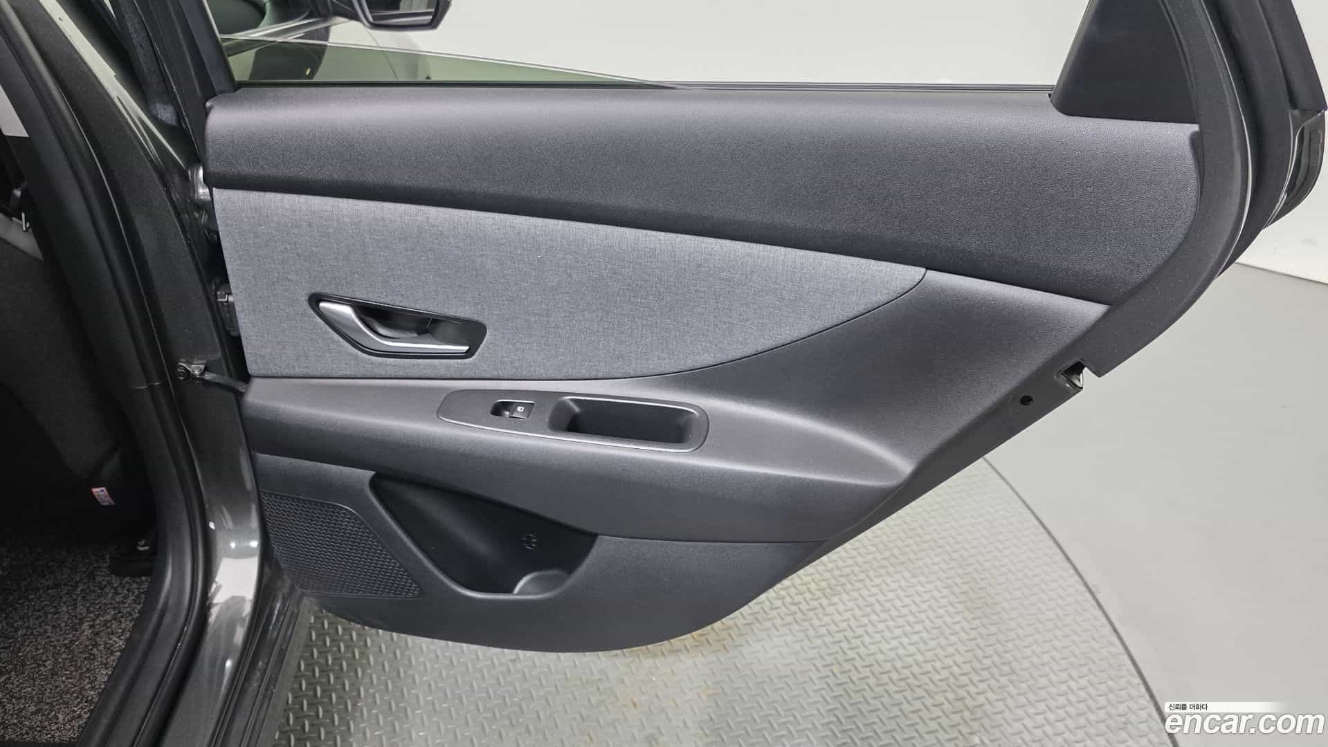 AVANTE Hyundai 2022.1-INNER-035