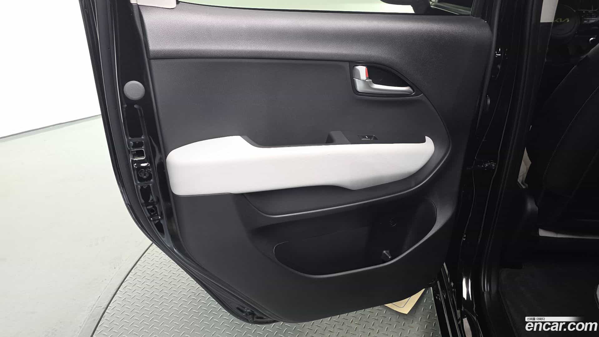 RAY Kia 2023.7-INNER-035