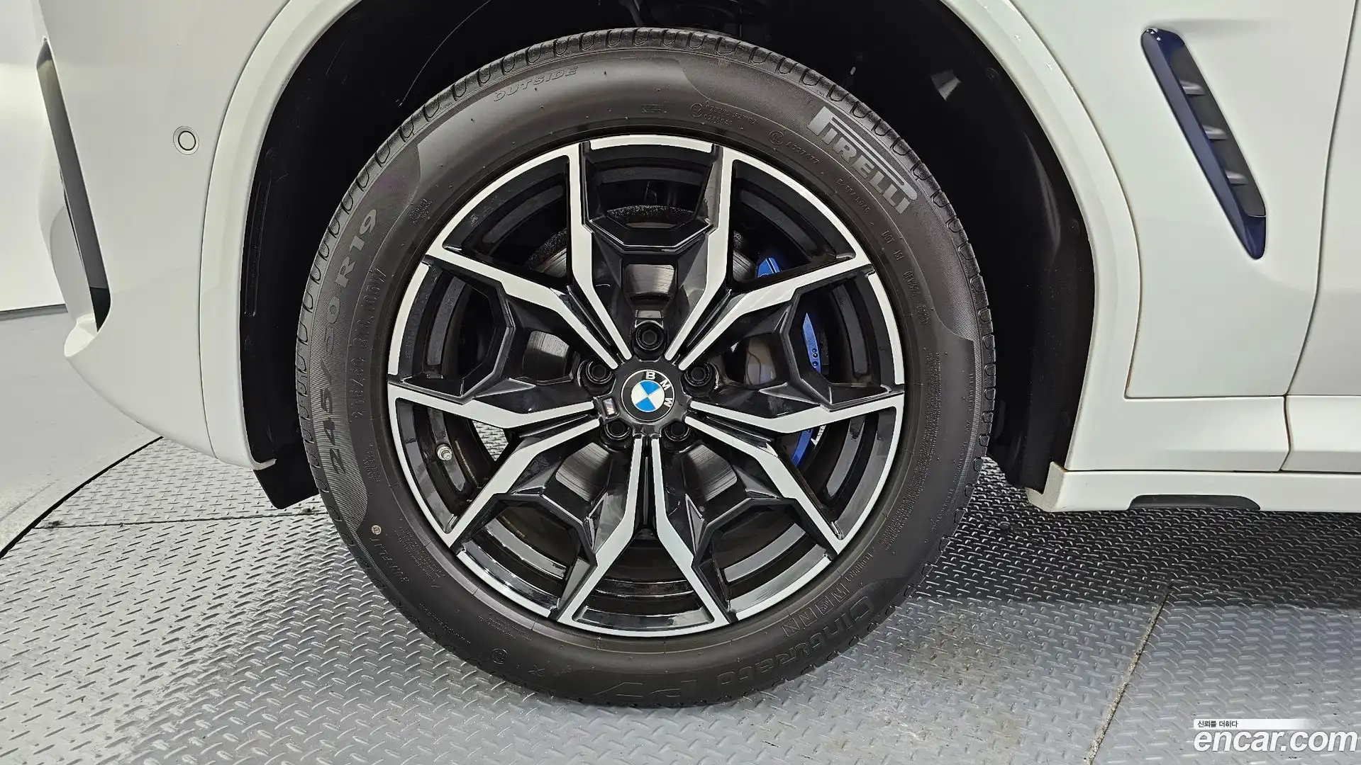 X3 BMW 2022.2-OUTER-005