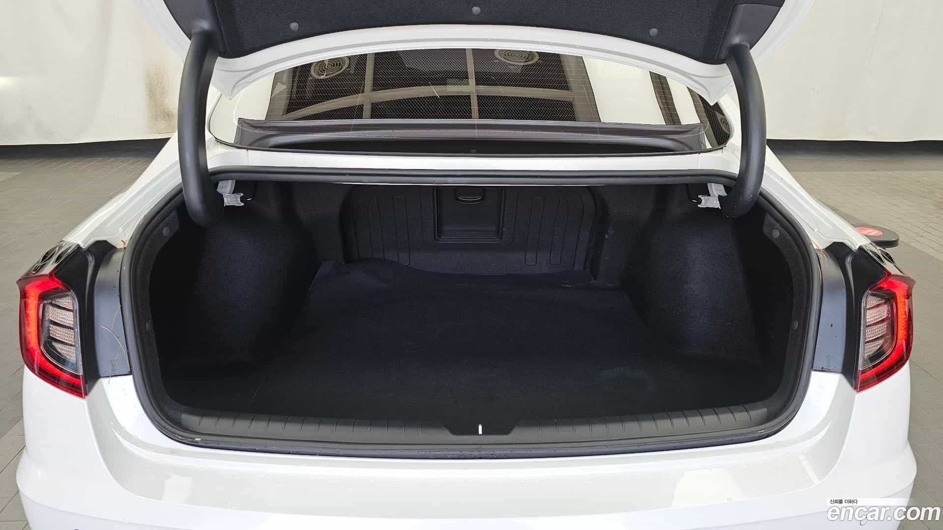 Sonata Hyundai 2019.6-OPTION-024