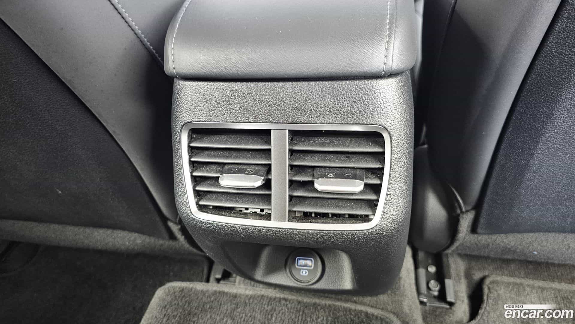 Sonata Hyundai 2019.6-OPTION-042