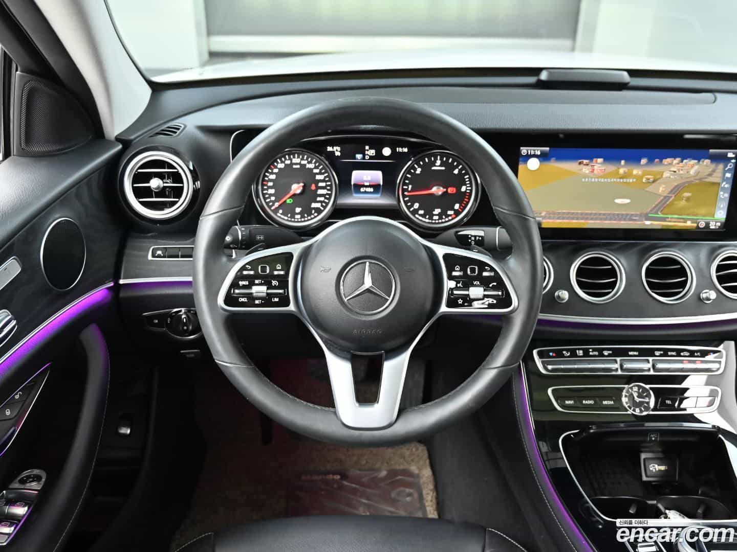 E-Class Mercedes-Benz 2018.10-OPTION-017