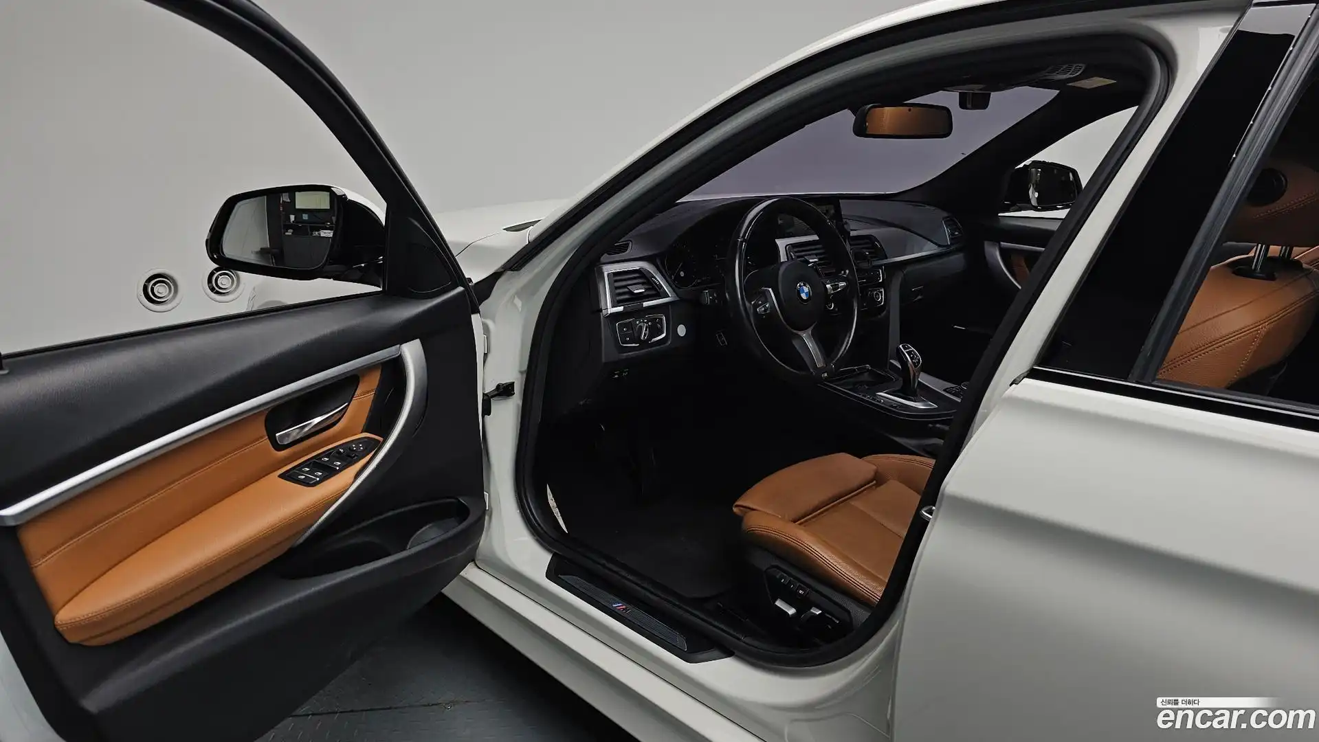 3-Series BMW 2018.9-INNER-010