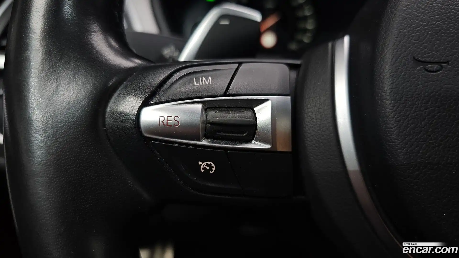 3-Series BMW 2018.9-OPTION-042