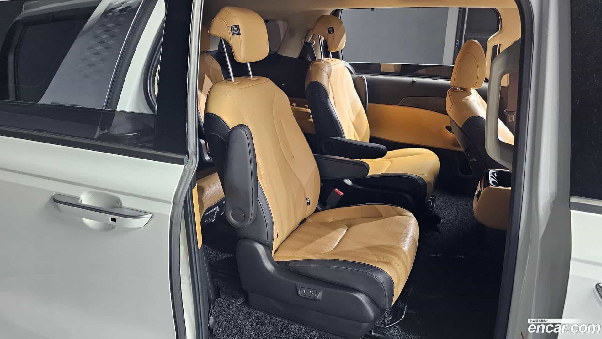 Canival Kia 2021.4-OPTION-016