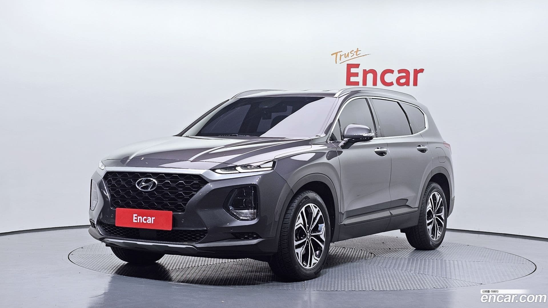 Main__Slider__Photo:Santafe Hyundai 2018.9-0